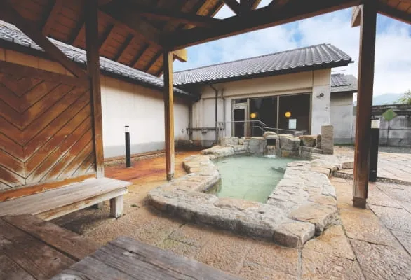 蒜山やつか温泉快湯館